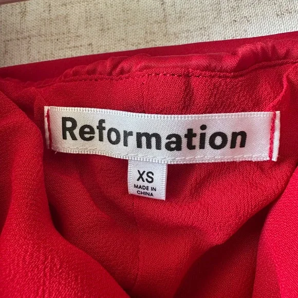 NWT Reformation Maves Mini Dress Cherry | Red Satin Off The Shoulder XS - Picture 5 of 6